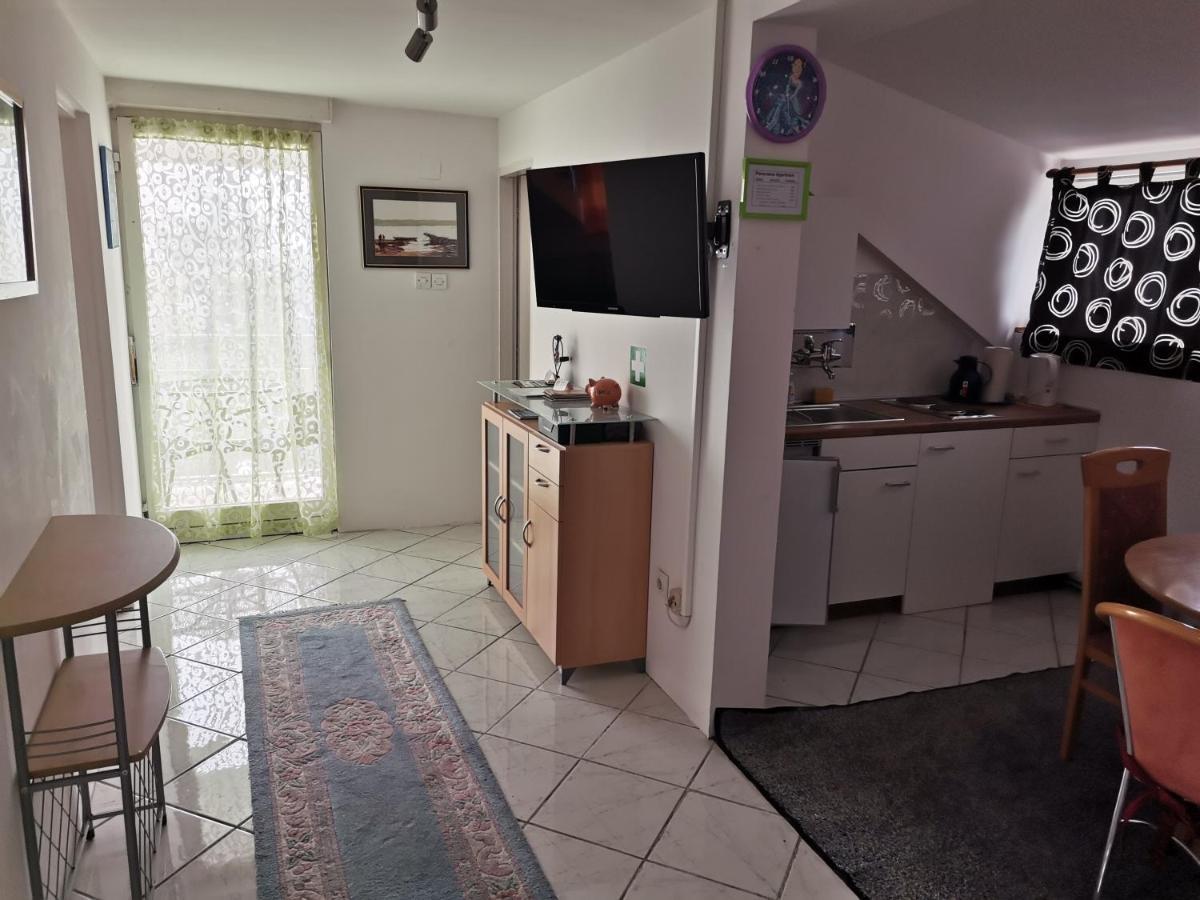 Panorama Apartman Molvice Exterior foto